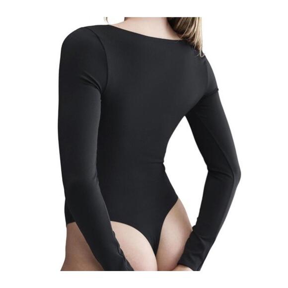 $80 Nike Women's Form Long-Sleeve Bodysuit-Black Size Medium HQ8296 - Picture 3 of 9